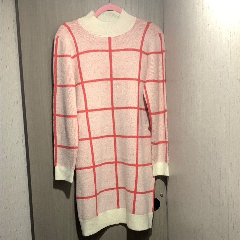 Love Scarlett NWT Pink and Cream Grid Pattern Sweater Dress